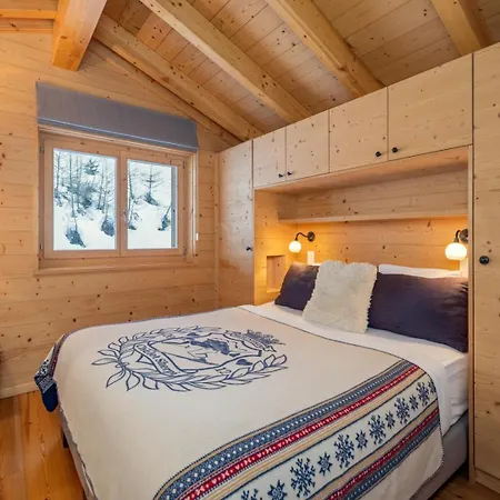 18 Iles Luxury With Sauna La Tzoumaz Chalet